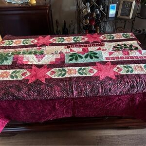 Handmade Reversible Quilt Size: 86 X 140